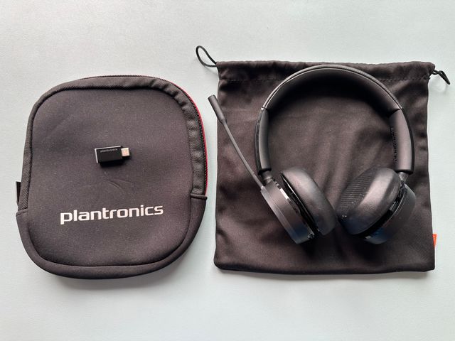Auriculares Bluetooth Plantronics Voyager 4220 UC