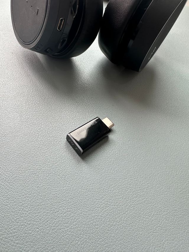 Auriculares Bluetooth Plantronics Voyager 4220 UC