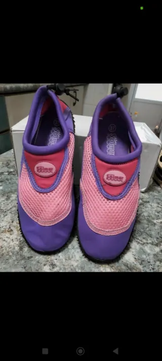 Zapatillas de agua Solmar talla 37