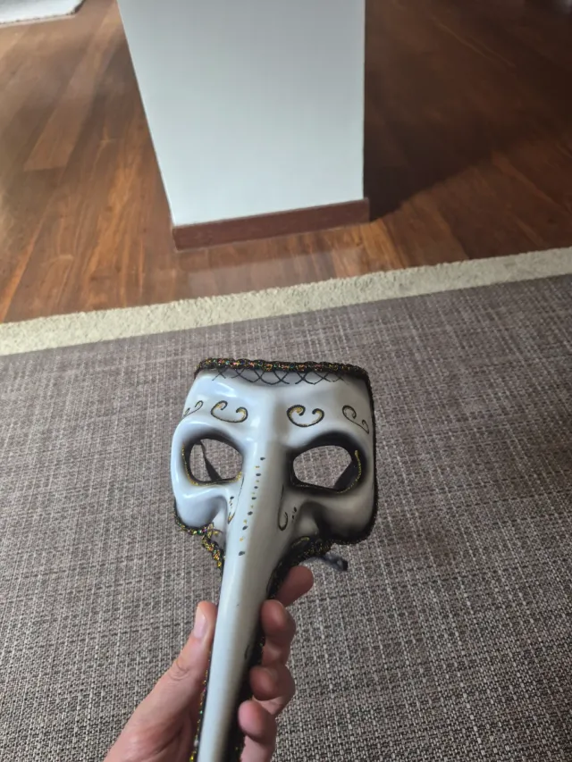 Máscara Veneciana Original Blanca y Dorada