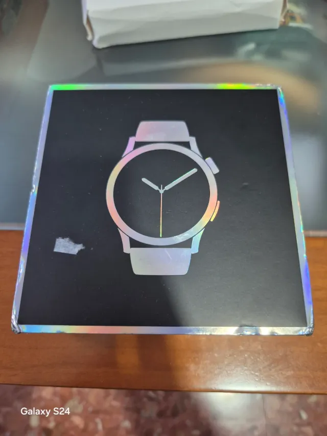 Smartwatch multicolor y plateado