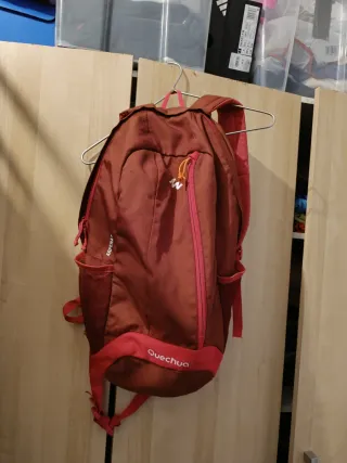 Mochila Quechua Arpenaz 10L Roja