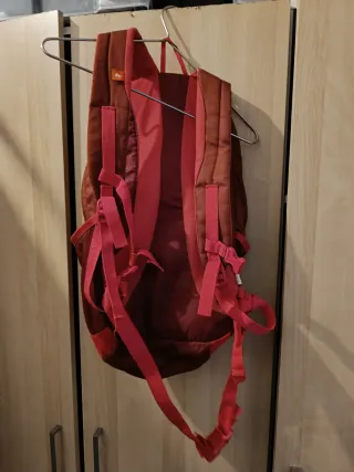 Mochila Quechua Arpenaz 10L Roja