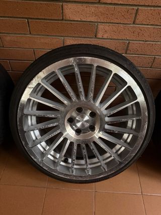 Rotiform Ind-T 18”.