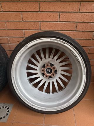 Rotiform Ind-T 18”.