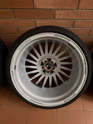 Rotiform Ind-T 18”.