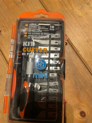 Kit Cutter Precisione Mini 18 Pezzi