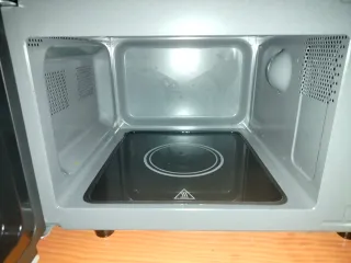 Microondas Orbegozo MI 2030 CE 20L.