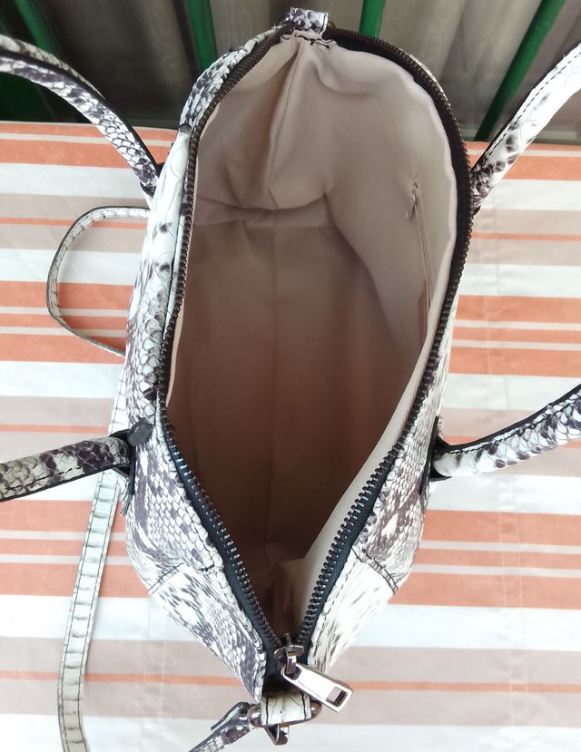 Bolso Italiano de piel.