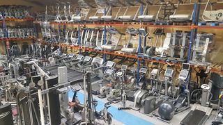 EQUIPAMIENTO GIMNASIO