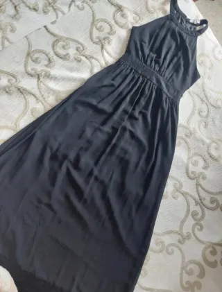 Vestido con pedrería largo MIA PARIS negro