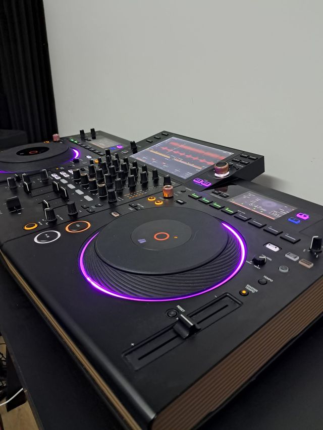 Pioneer Opus Quad + Estuche Compacto Original