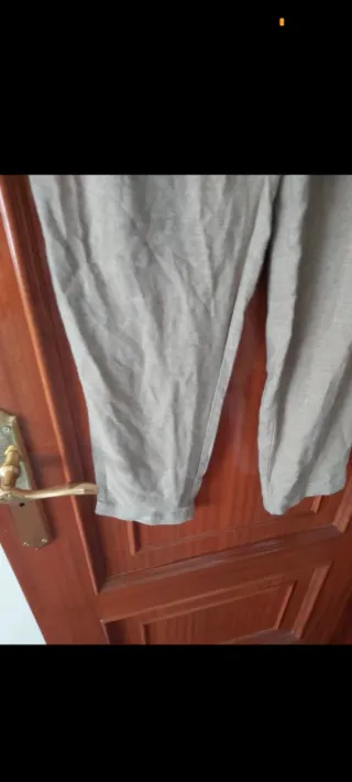 Pantalón beige talla M