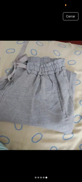 Pantalón beige talla M