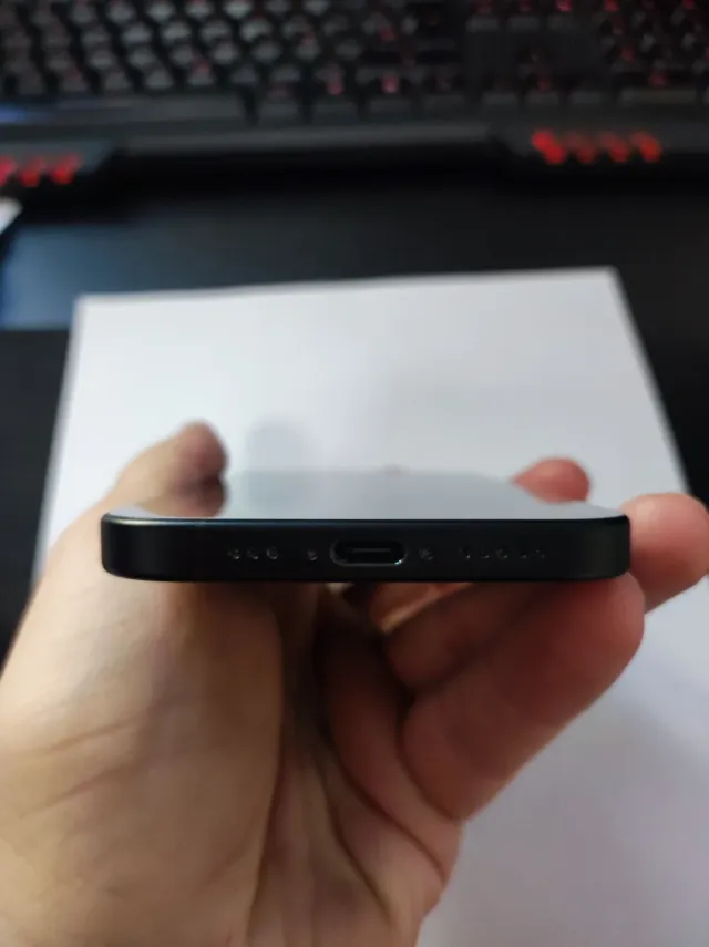 iPhone 16 128GB Negro