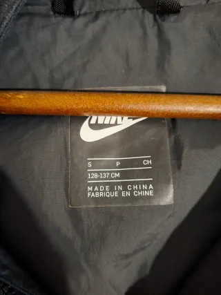 Cazadora Nike Negra Talla S