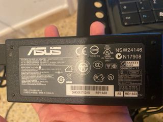 Portátiles ASUS + TOSHIBA Para reparar o piezas