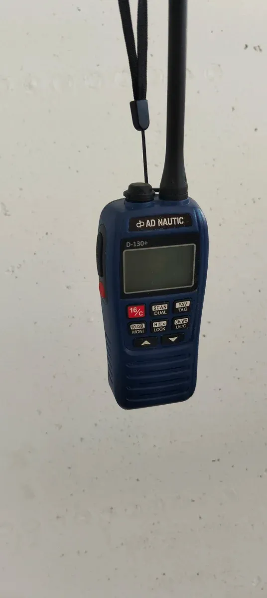 Radio VHF AD Nautic D-130+