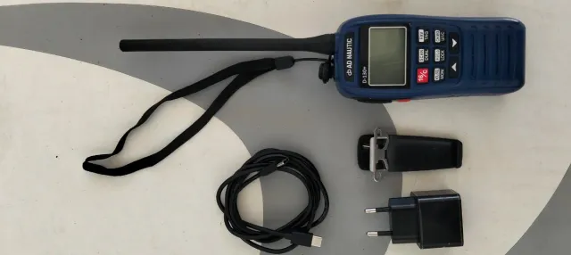 Radio VHF AD Nautic D-130+