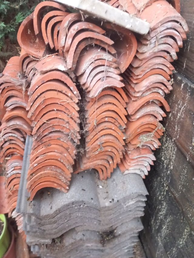 Tejas pequeñas de barro de 16cm.