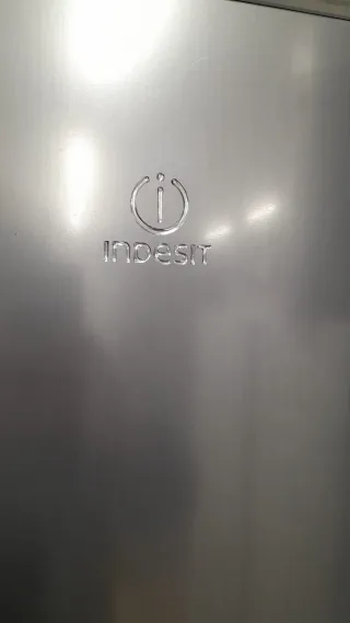Nevera Indesit Inox 185cm Alto