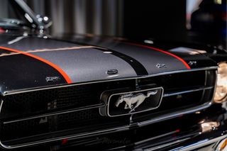 FORD MUSTANG 302 HARDTOP 1965 CLASICO