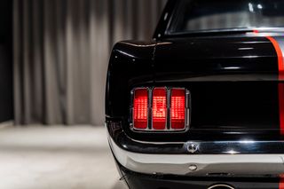 FORD MUSTANG 302 HARDTOP 1965 CLASICO
