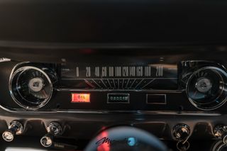 FORD MUSTANG 302 HARDTOP 1965 CLASICO