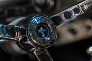 FORD MUSTANG 302 HARDTOP 1965 CLASICO