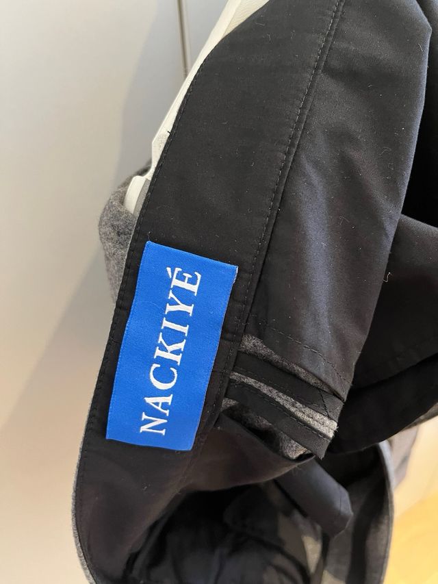 Traje femenino NACKIYÉ – Talla 34