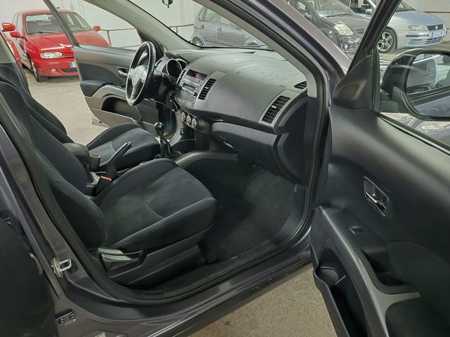 Mitsubishi Outlander 2008