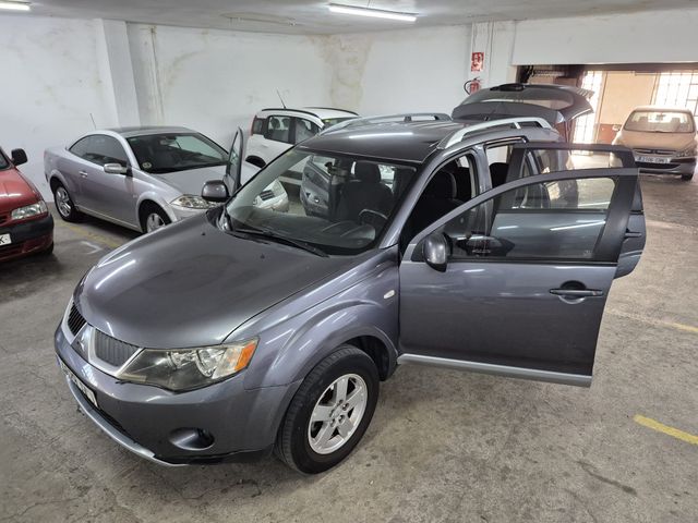 Mitsubishi Outlander 2008