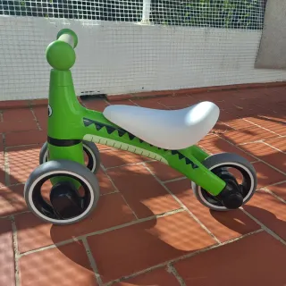 Triciclo correpasillos Diditrike cocodrilo