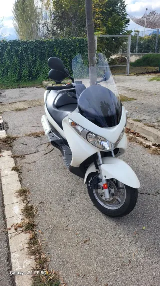 Suzuki Burgman 125