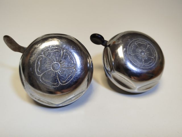 Timbres de bicicleta vintage flor