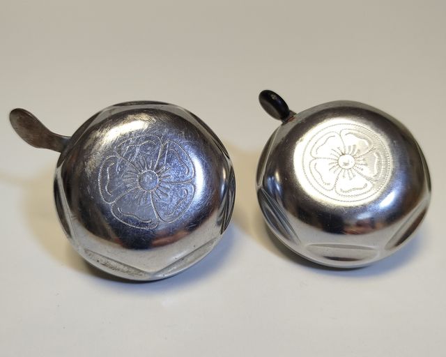 Timbres de bicicleta vintage flor