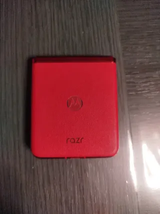 Motorola Razr 40 Ultra 256GB con custodie incluse