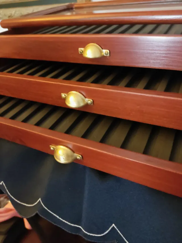 Expositor de plumas/bolígrafos de madera