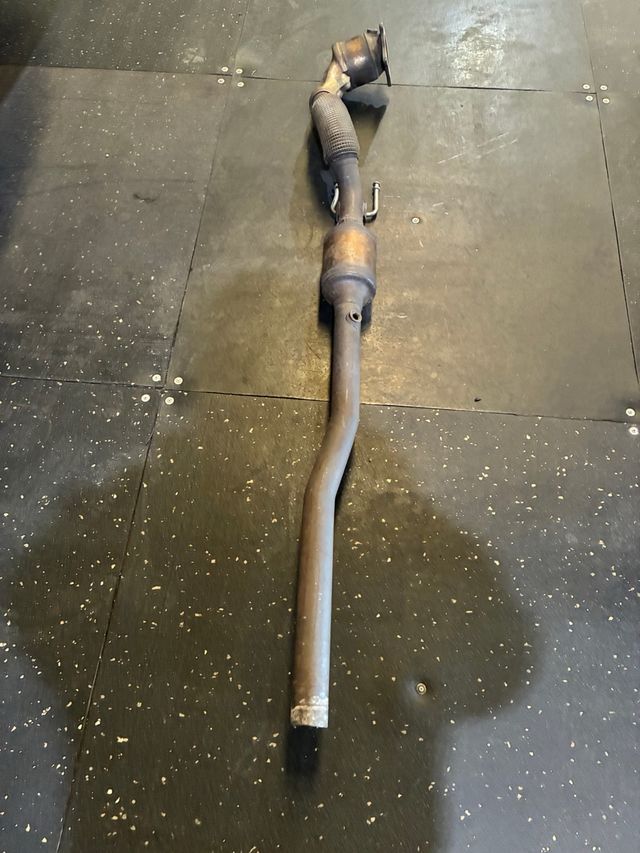 Downpipe con catalizador Cupra R Audi S3 R20