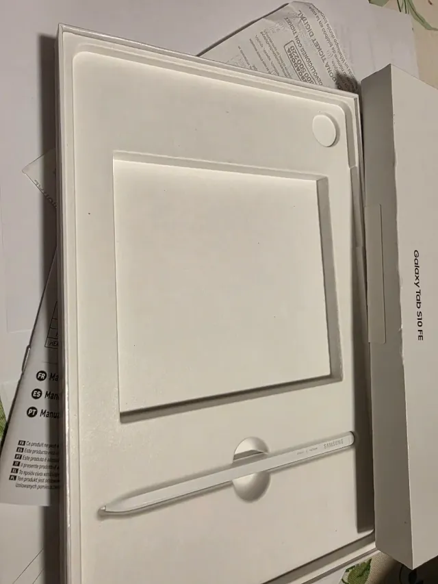 Samsung Tab S10 FE y Funda TPU Jtech 128Gb 8Gb Ram