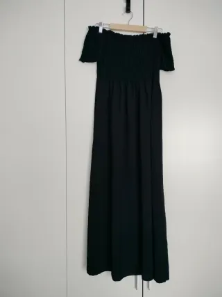 Vestido negro largo sin tirantes