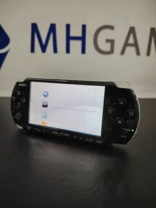 PSP 3004 Negra con 1 Año de Garantía