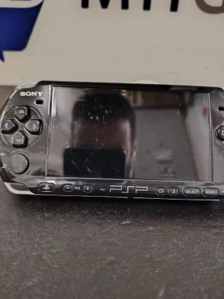 PSP 3004 Negra con 1 Año de Garantía