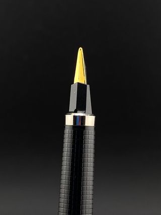 Parker Classic 180 Pluma Fuente Chapada Oro