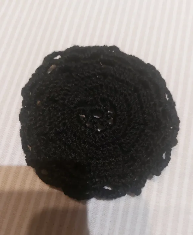 Redecillas para moño hechas a mano. 8 euros cada 1