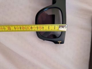 Gafas de sol Tom Ford negras y marrones