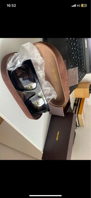 Gafas de sol Tom Ford negras y marrones