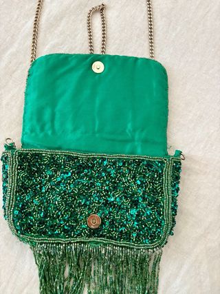 Bolso lentejuelas flecos Zara