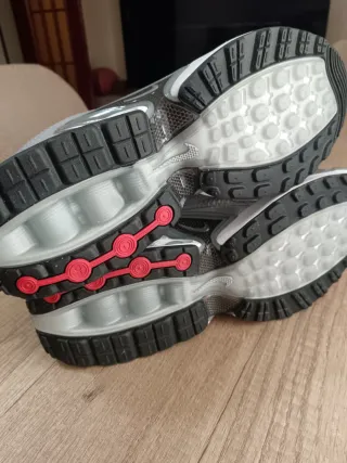 Zapatillas Nike Air Max Gris y Plateado