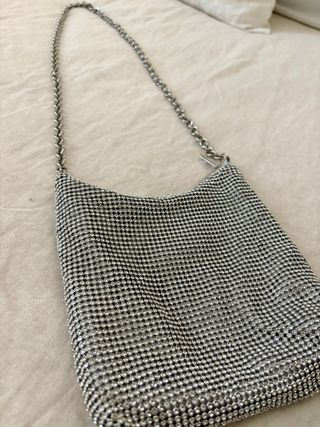 bolso fiesta plateado Zara